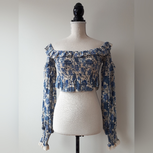 Scandal floral top - Picture 1 of 10